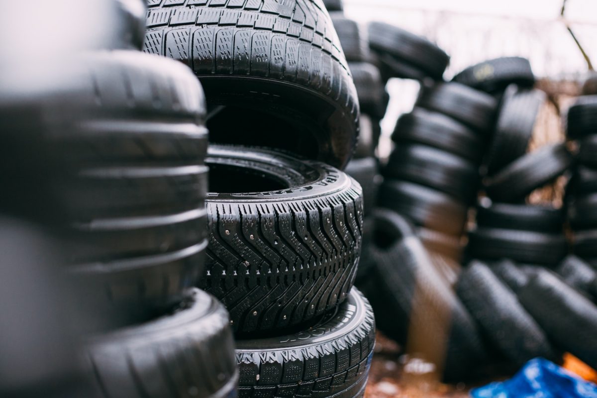 piles of tirebuyer car tires